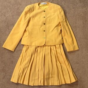 Vintage Evan-Picone Pleated Skirt Suit Set